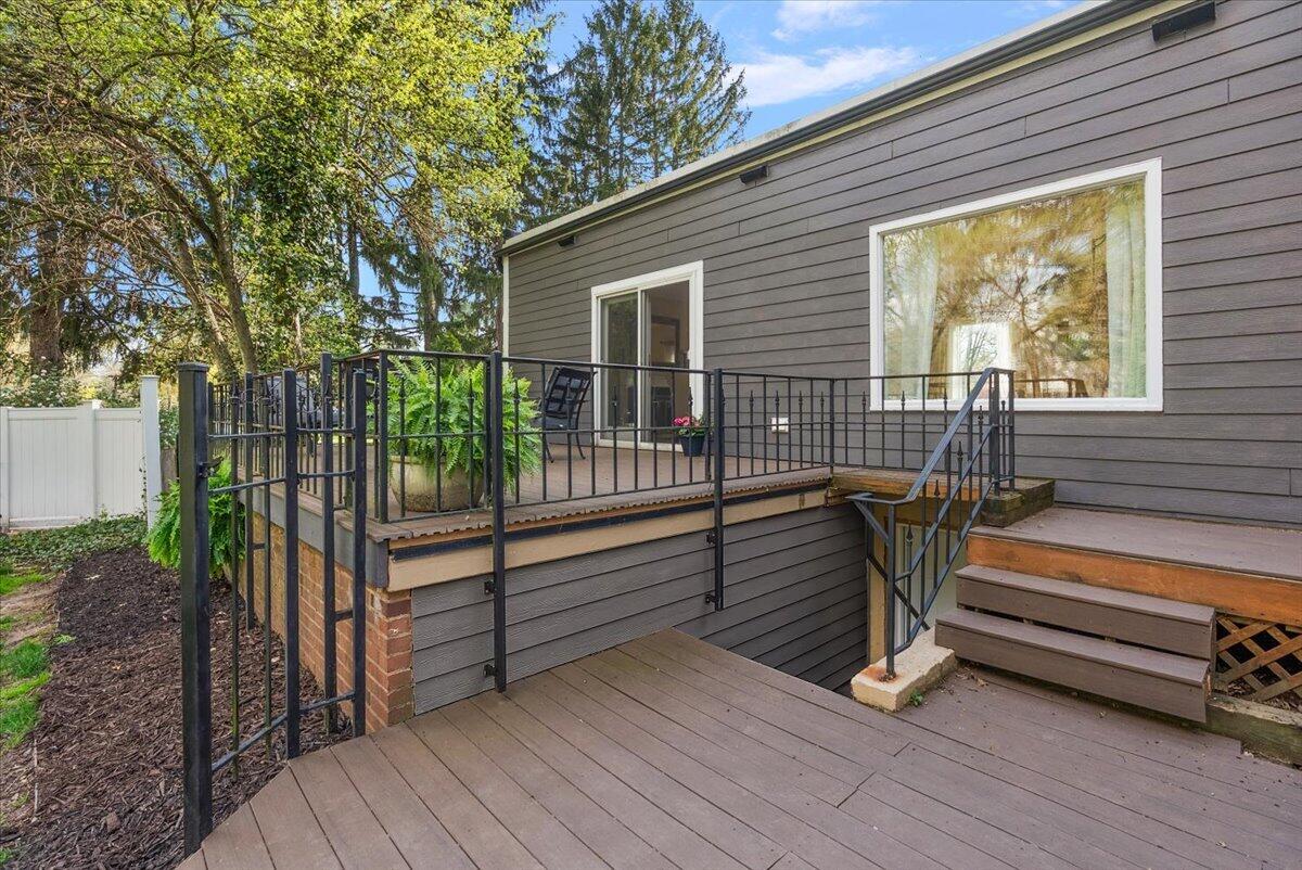 950 San Jose Drive SE Grand Rapids MI 49506