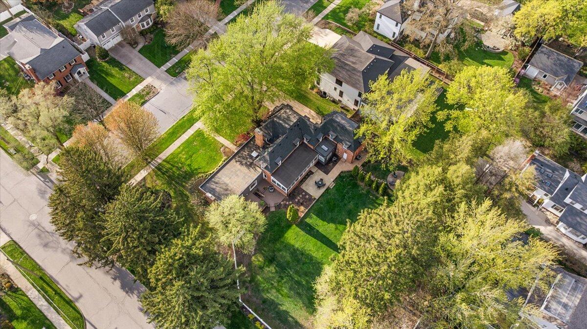 950 San Jose Drive SE Grand Rapids MI 49506