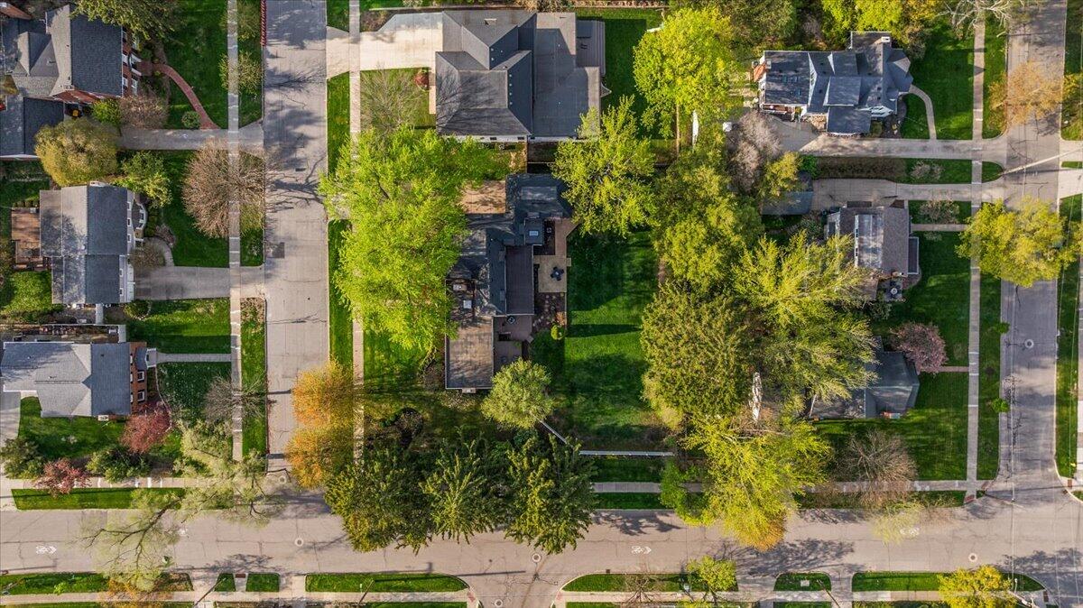 950 San Jose Drive SE Grand Rapids MI 49506