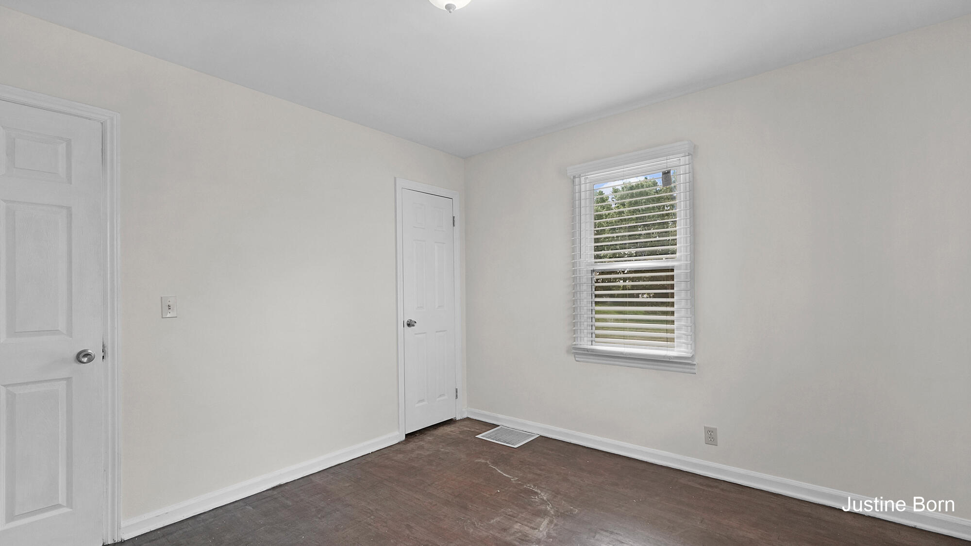 546 Ferris Street NW Grand Rapids MI 49544