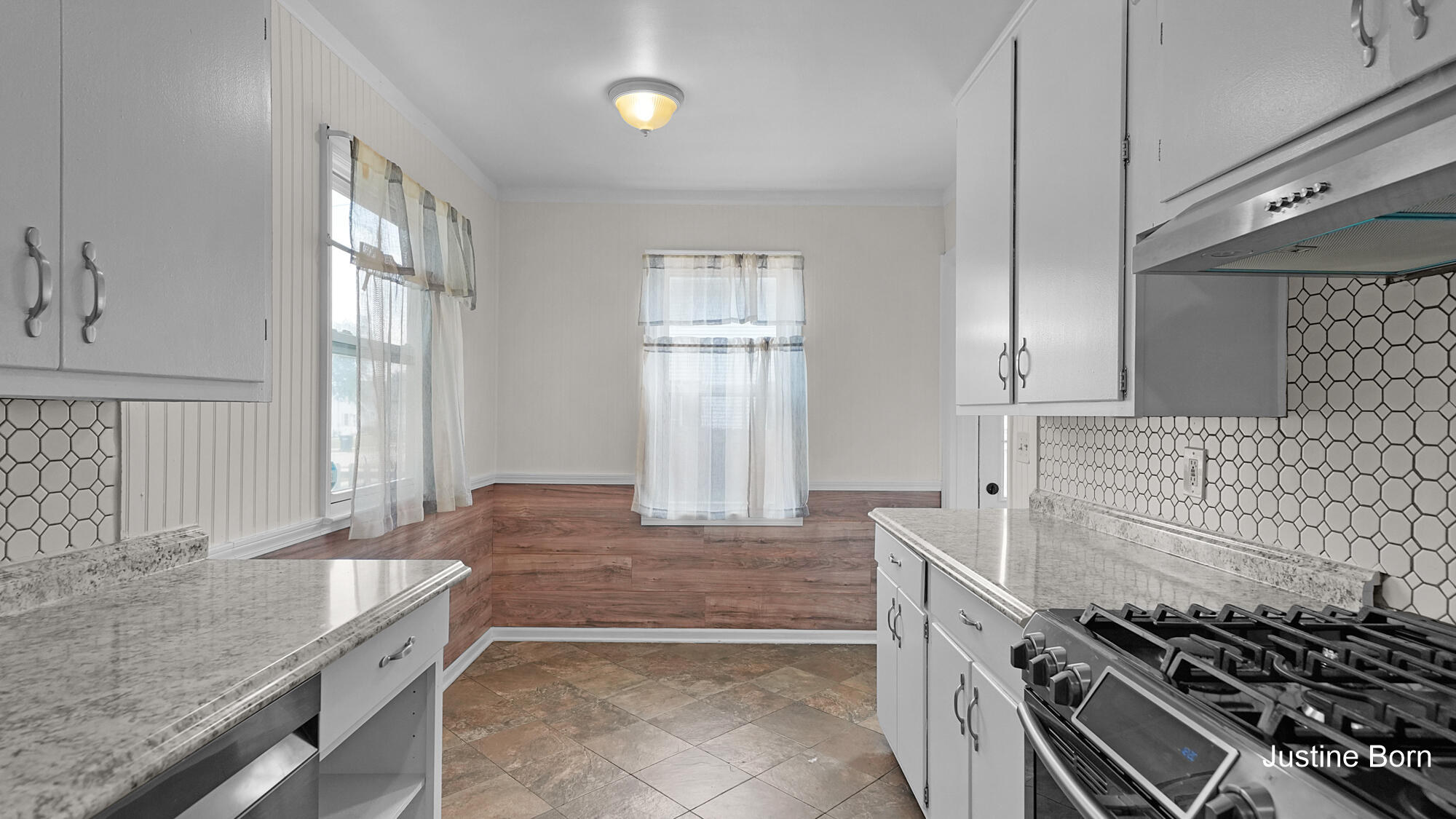 546 Ferris Street NW Grand Rapids MI 49544