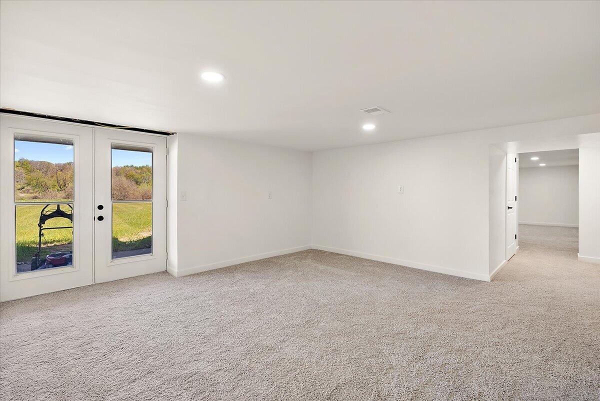9780 Courtland Drive NE Rockford MI 49341