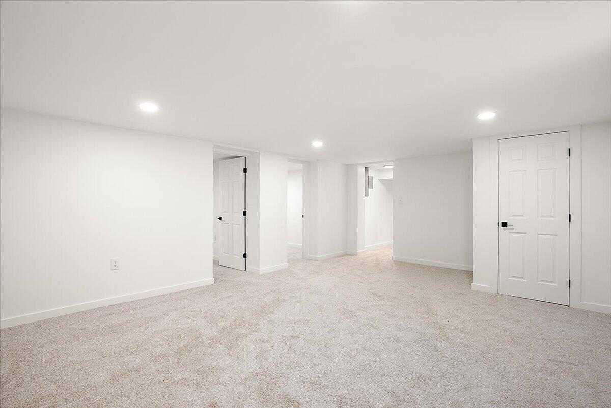 9780 Courtland Drive NE Rockford MI 49341