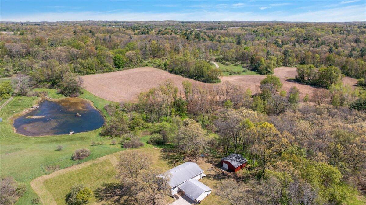 9780 Courtland Drive NE Rockford MI 49341