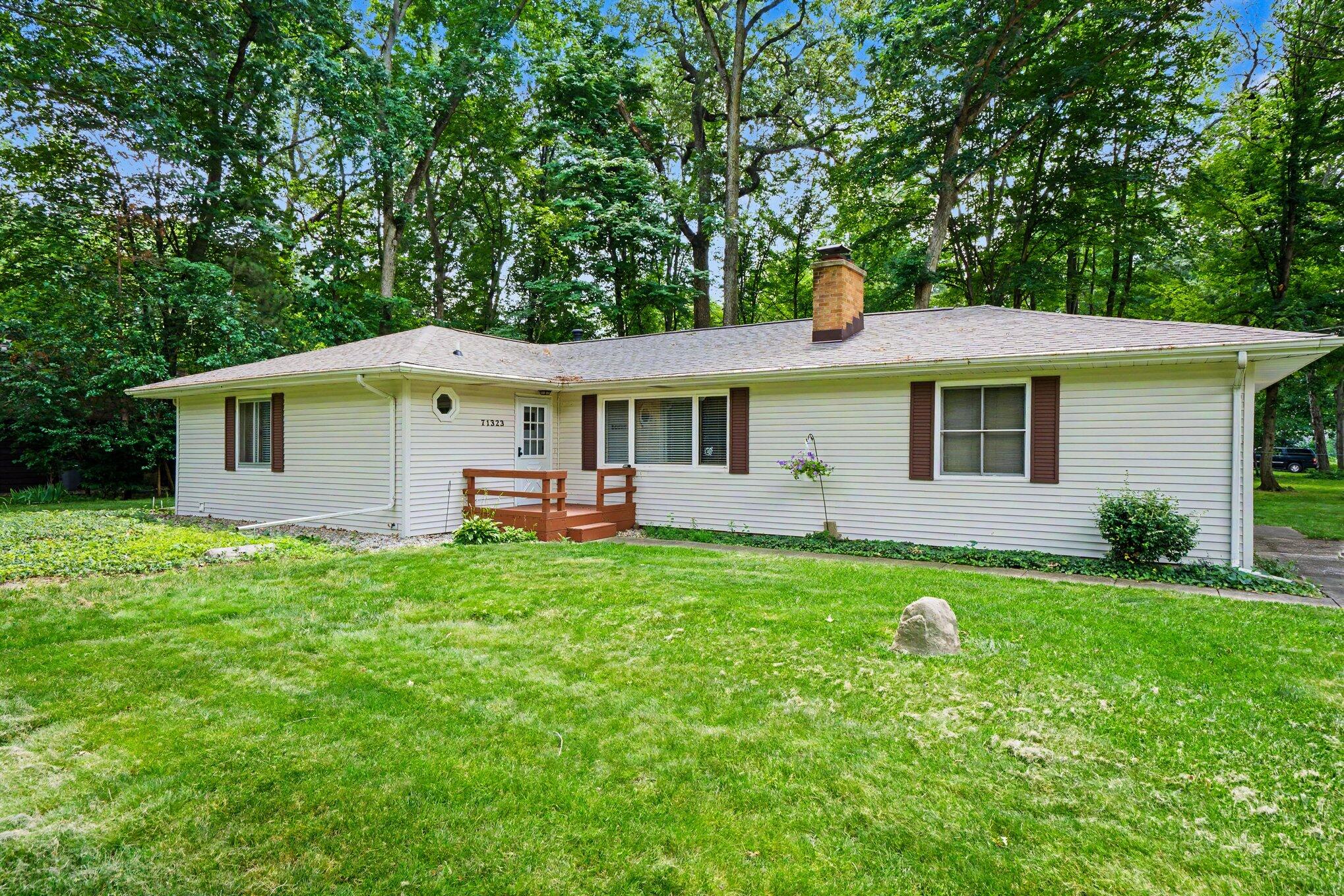 71323 Merle Street Edwardsburg MI 49112