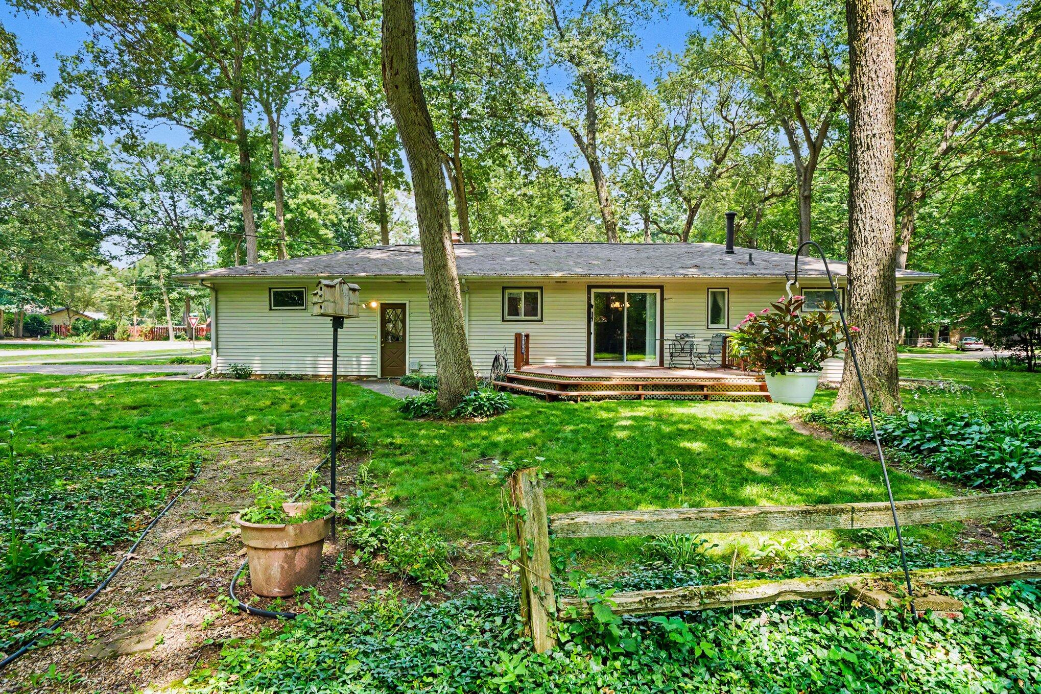 71323 Merle Street Edwardsburg MI 49112