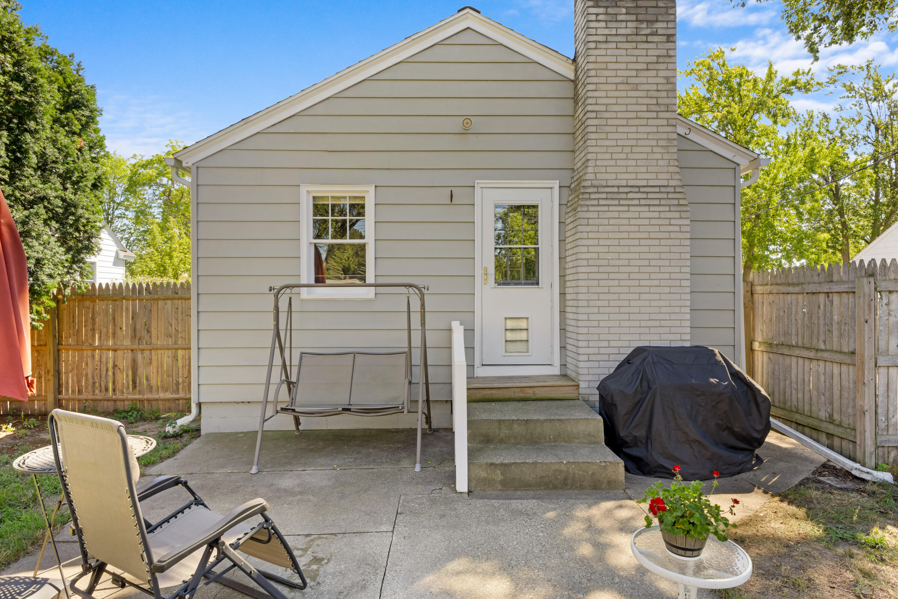 1315 Grant Avenue Grand Haven MI 49417