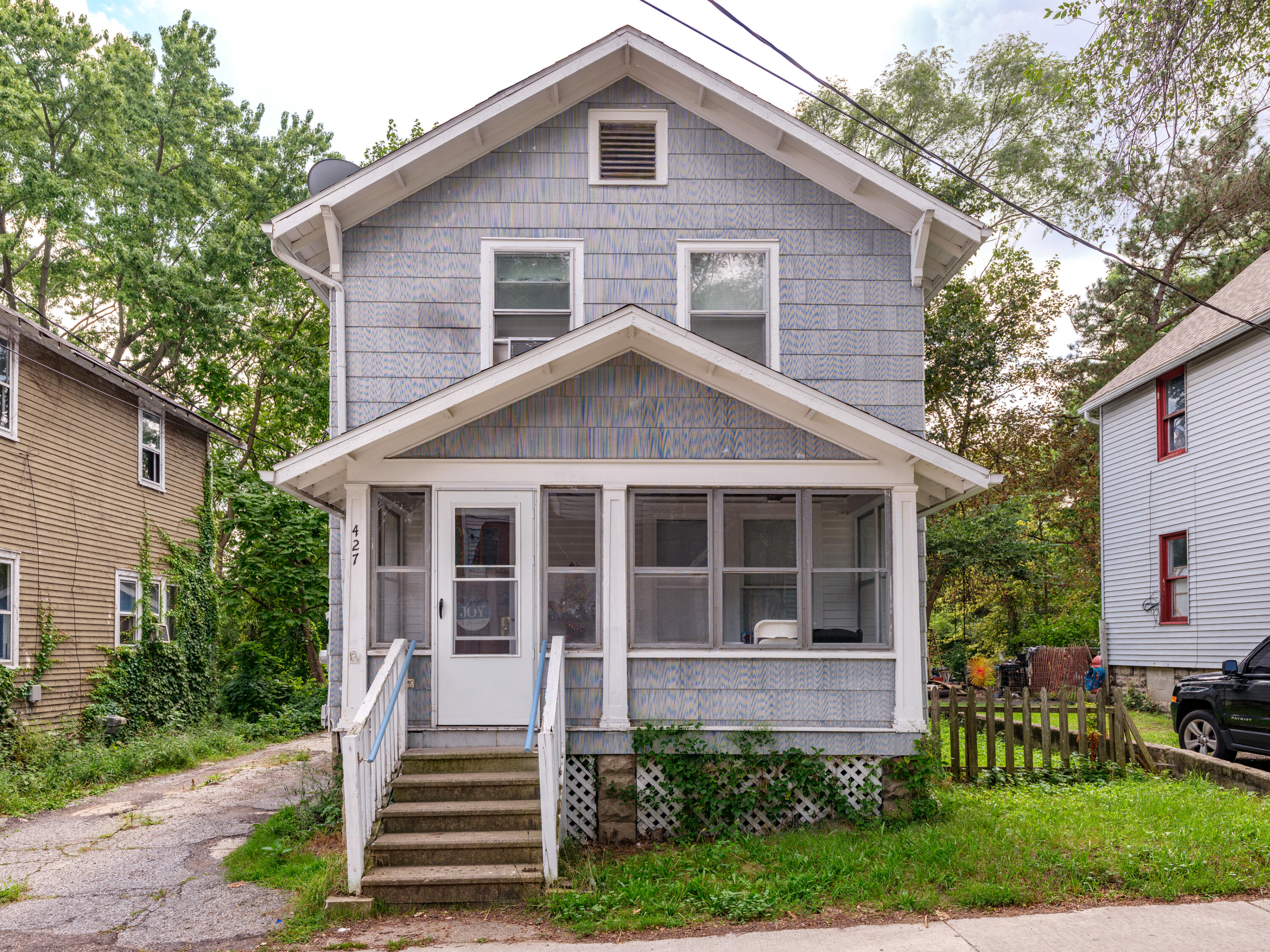 427 Den Adel Court Kalamazoo MI 49001