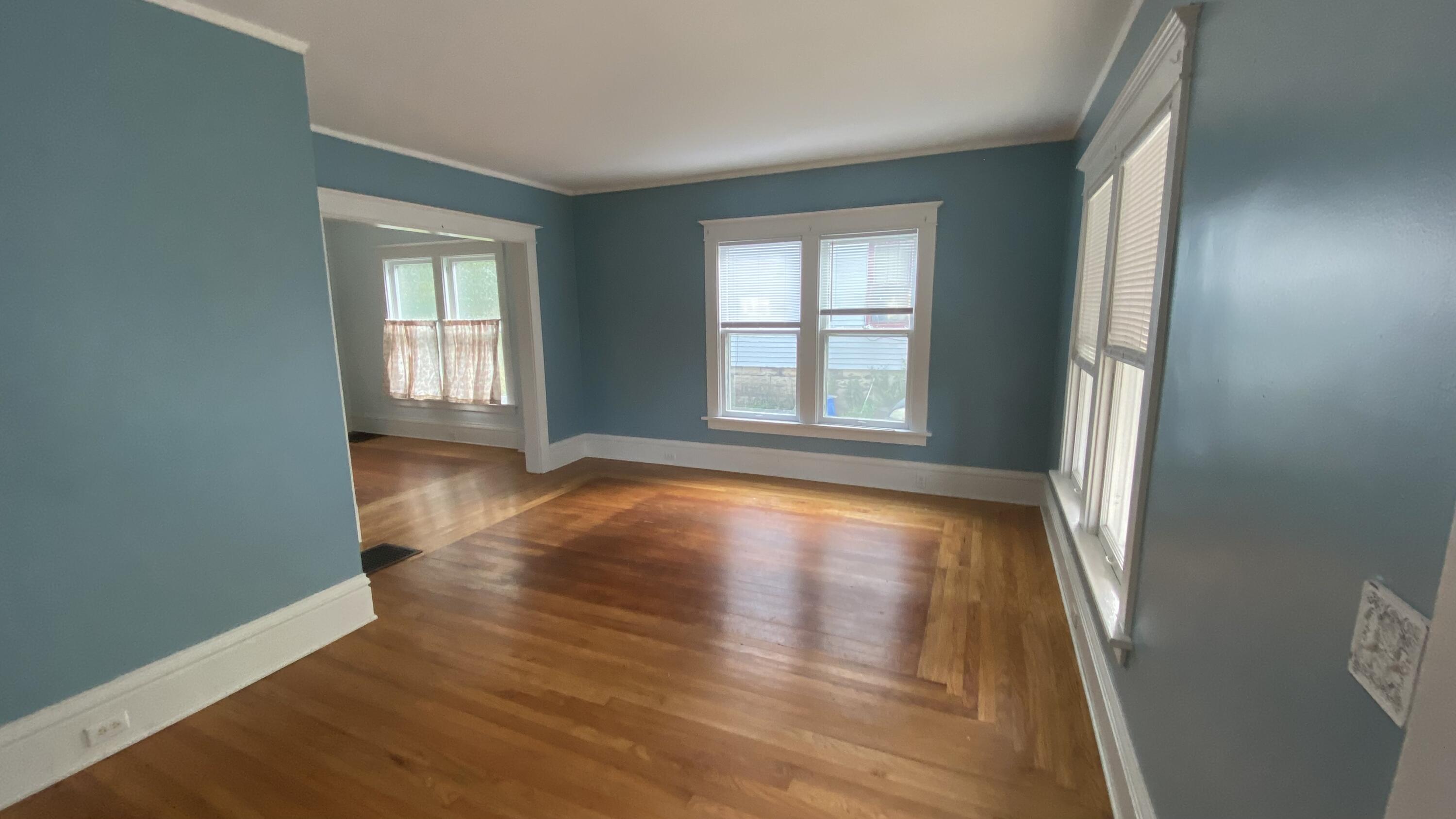 427 Den Adel Court Kalamazoo MI 49001