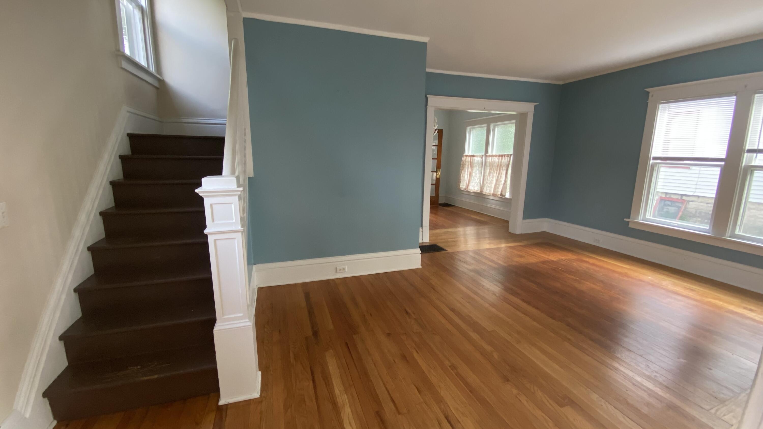 427 Den Adel Court Kalamazoo MI 49001