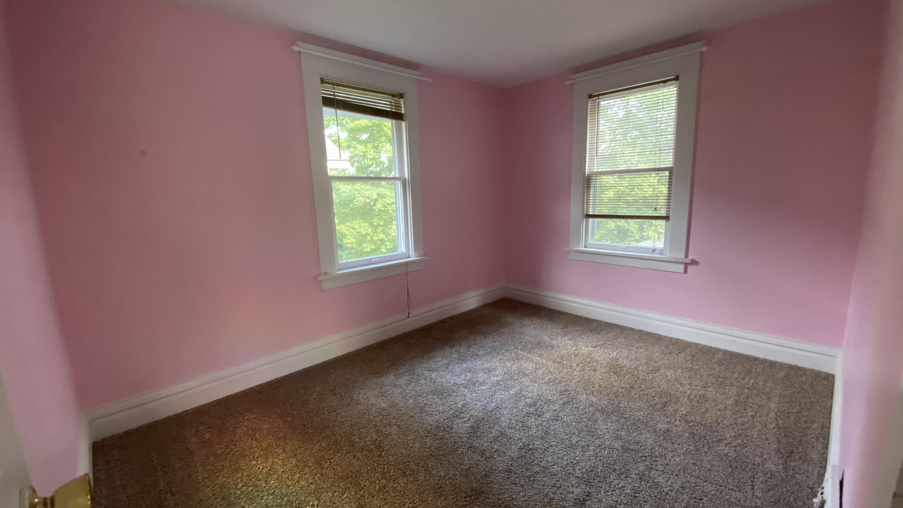 427 Den Adel Court Kalamazoo MI 49001