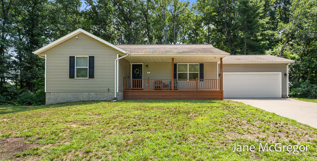 2356 Oak River Lane Muskegon MI 49445