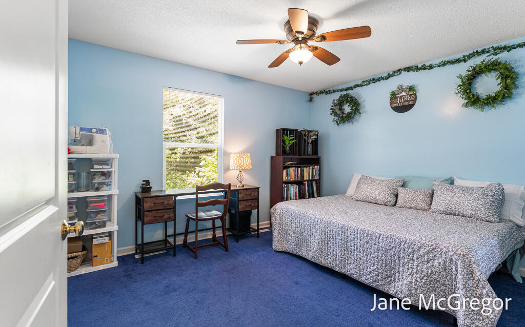 2356 Oak River Lane Muskegon MI 49445