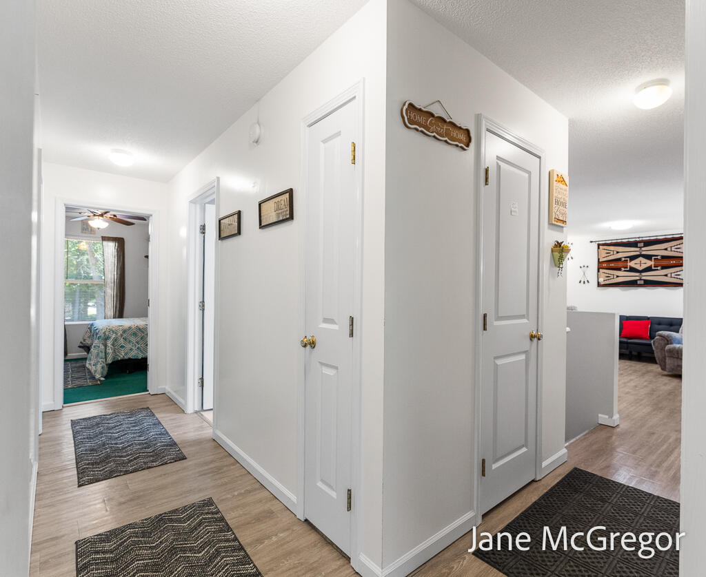 2356 Oak River Lane Muskegon MI 49445