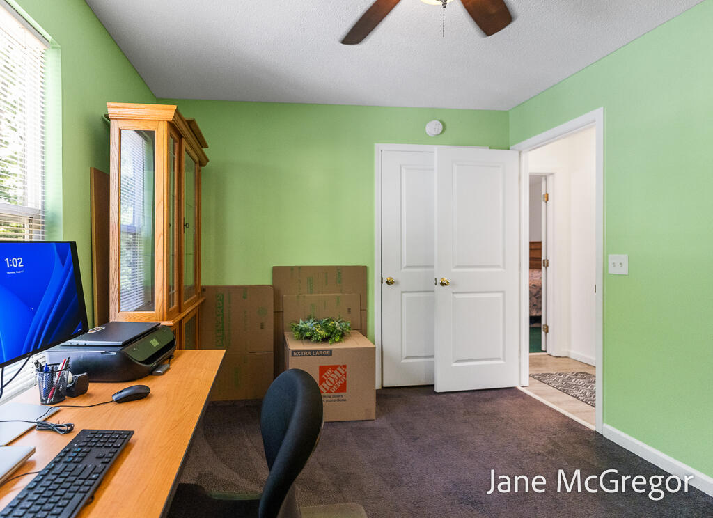 2356 Oak River Lane Muskegon MI 49445