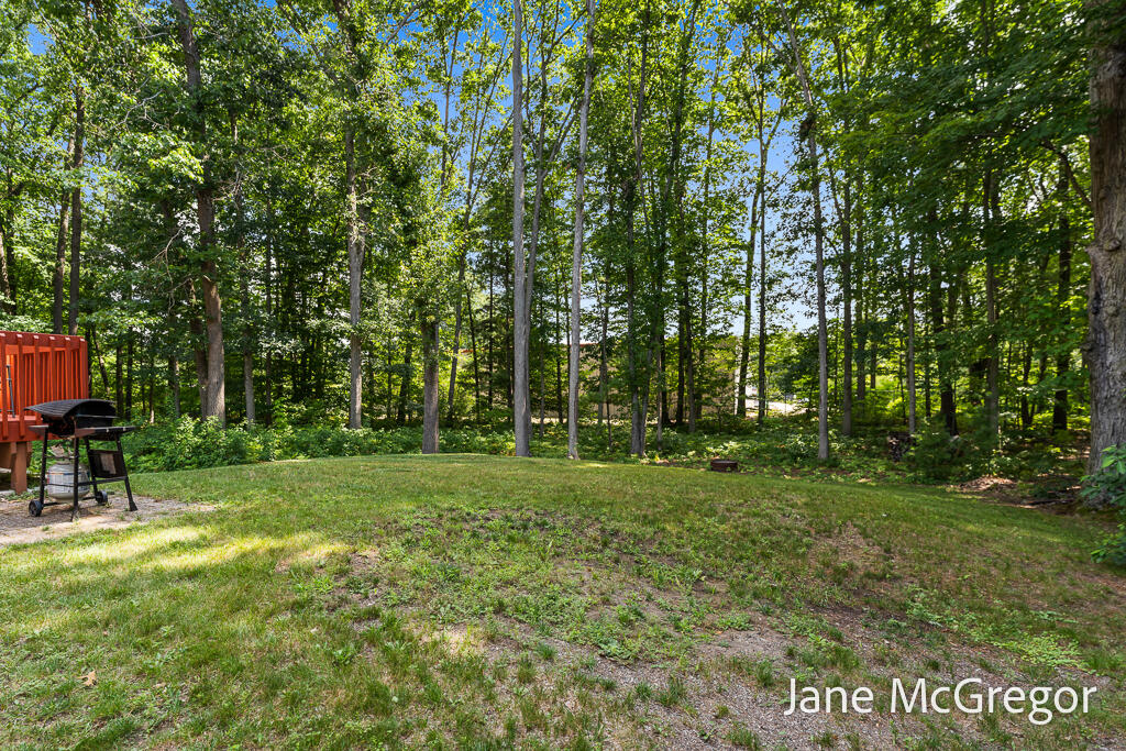 2356 Oak River Lane Muskegon MI 49445