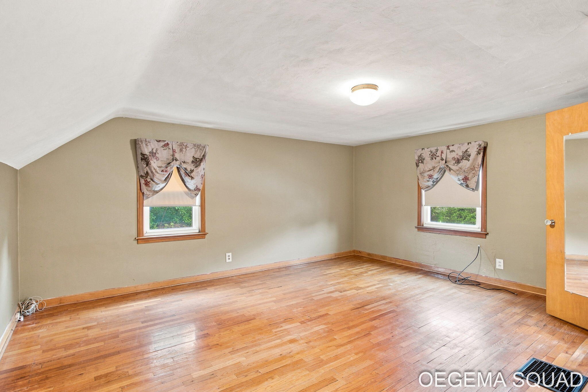 15 E 35th Street Holland MI 49423