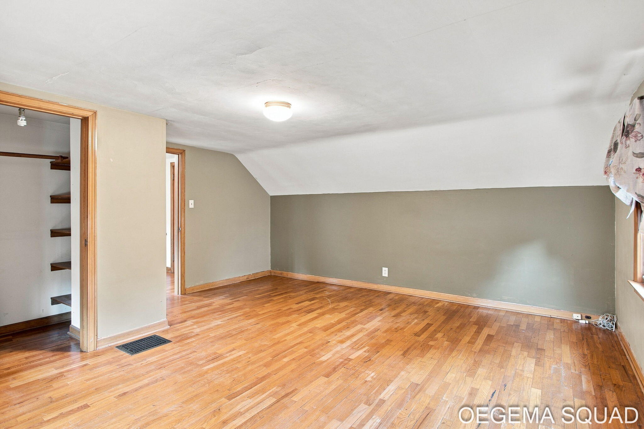 15 E 35th Street Holland MI 49423