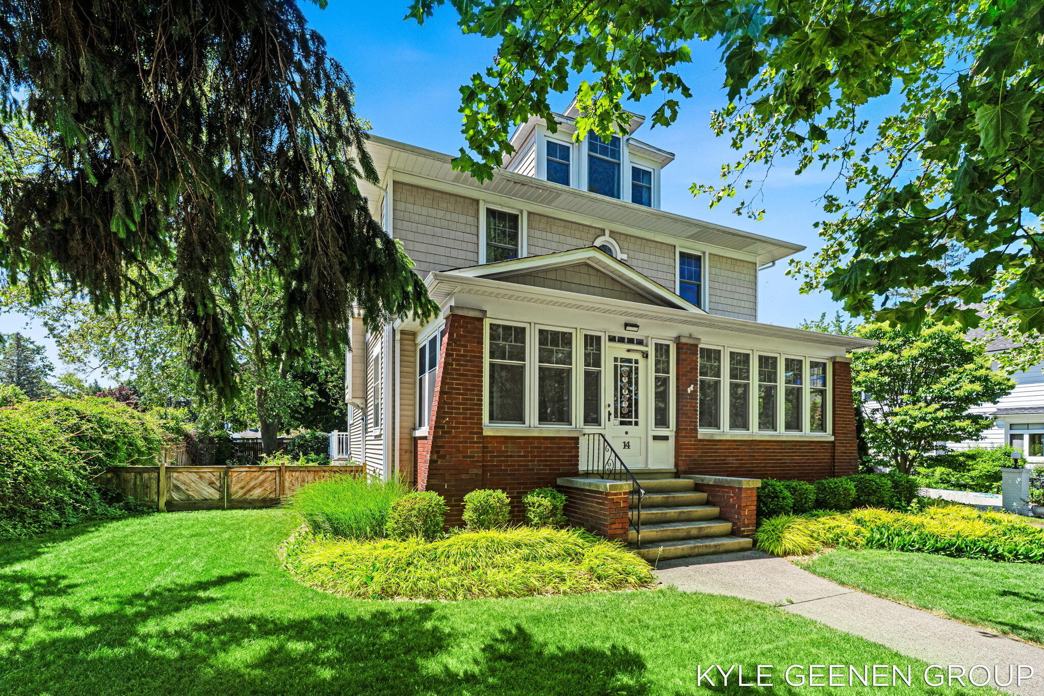 14 E 24th Street Holland MI 49423