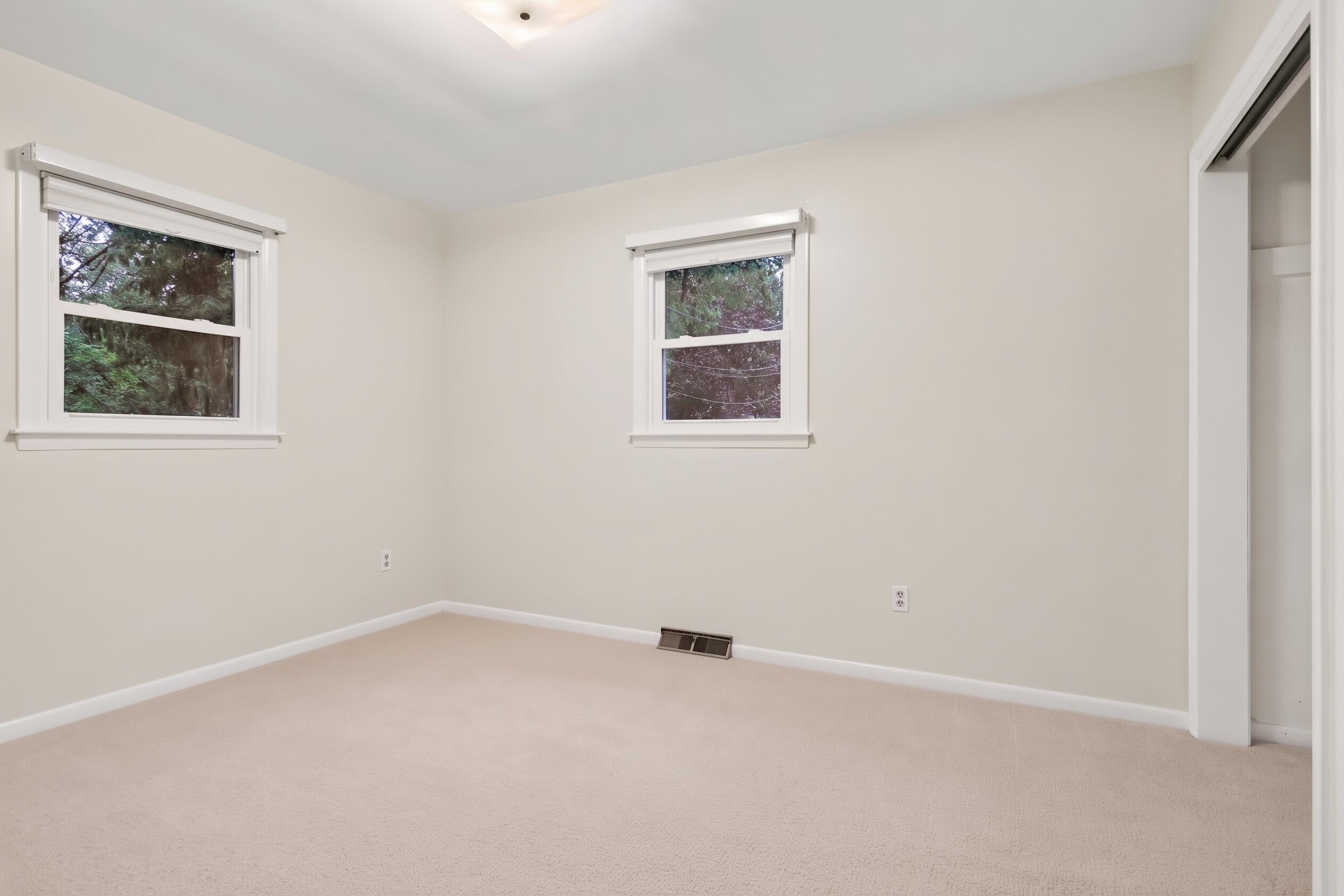 1736 7th Street NW Grand Rapids MI 49504