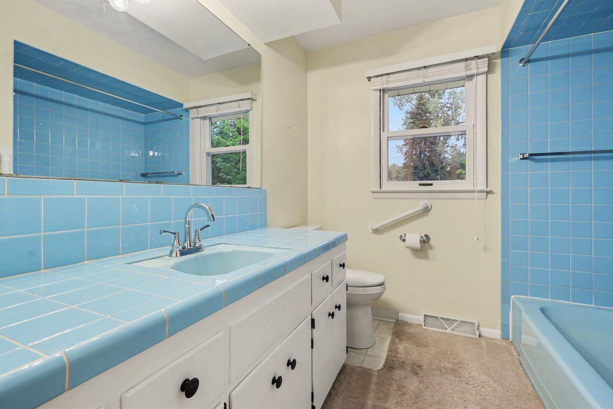 1736 7th Street NW Grand Rapids MI 49504