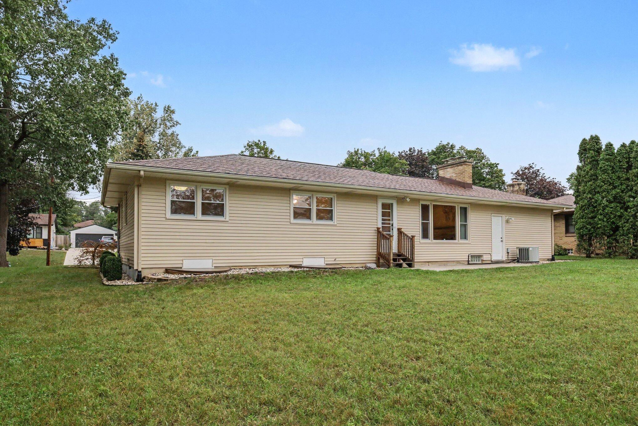 1736 7th Street NW Grand Rapids MI 49504