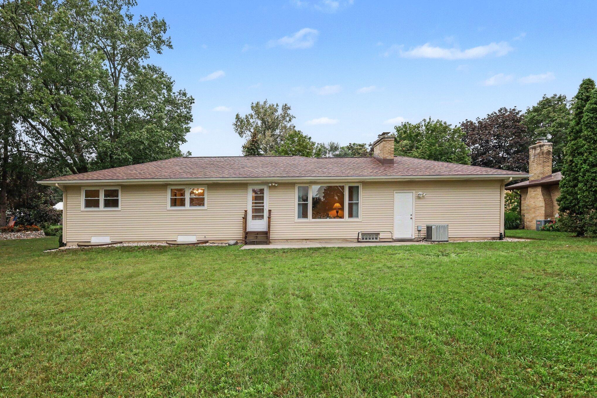 1736 7th Street NW Grand Rapids MI 49504