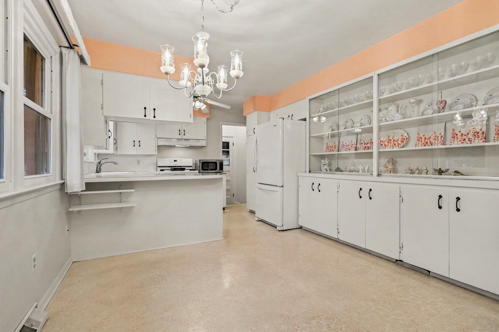 1736 7th Street NW Grand Rapids MI 49504