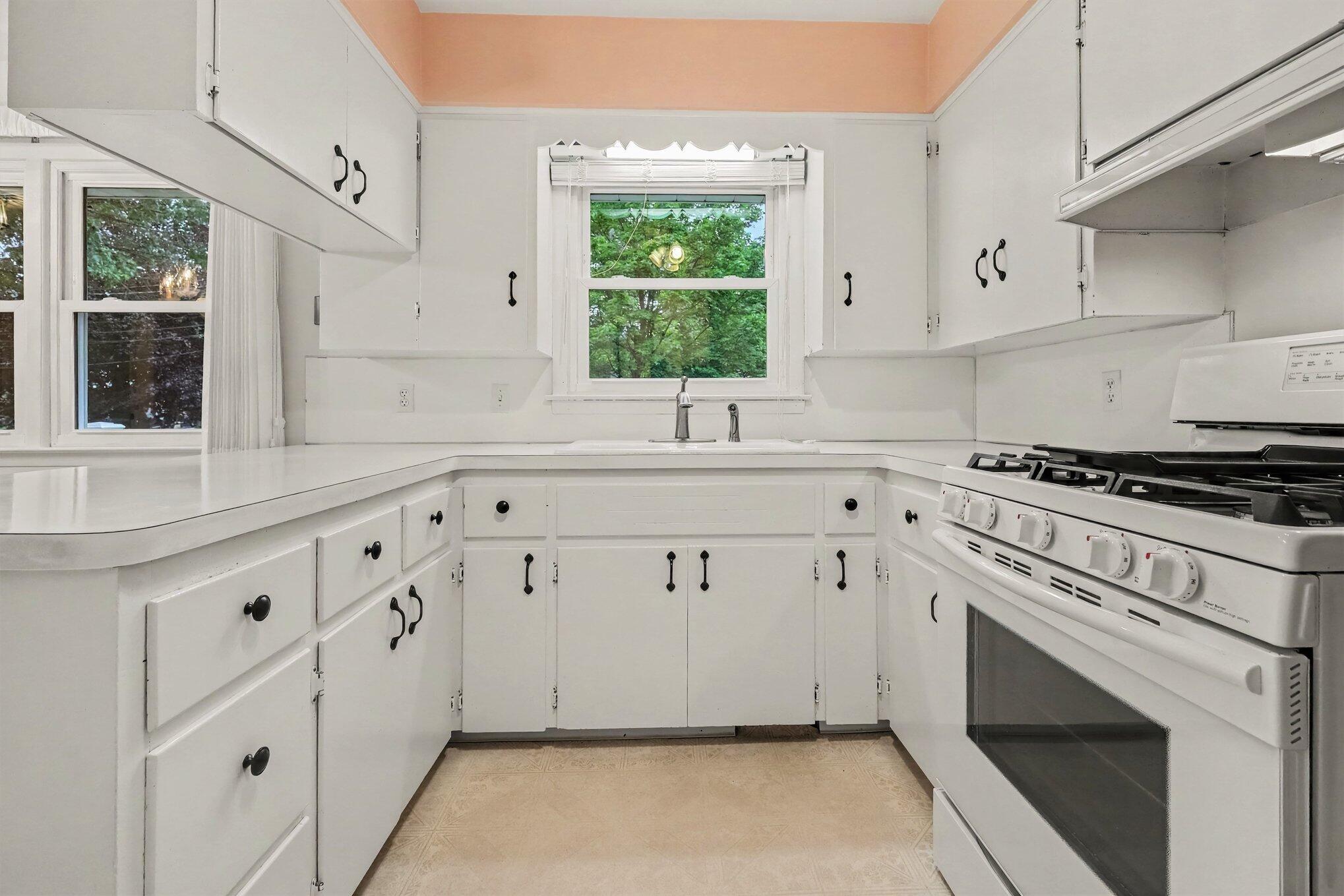 1736 7th Street NW Grand Rapids MI 49504