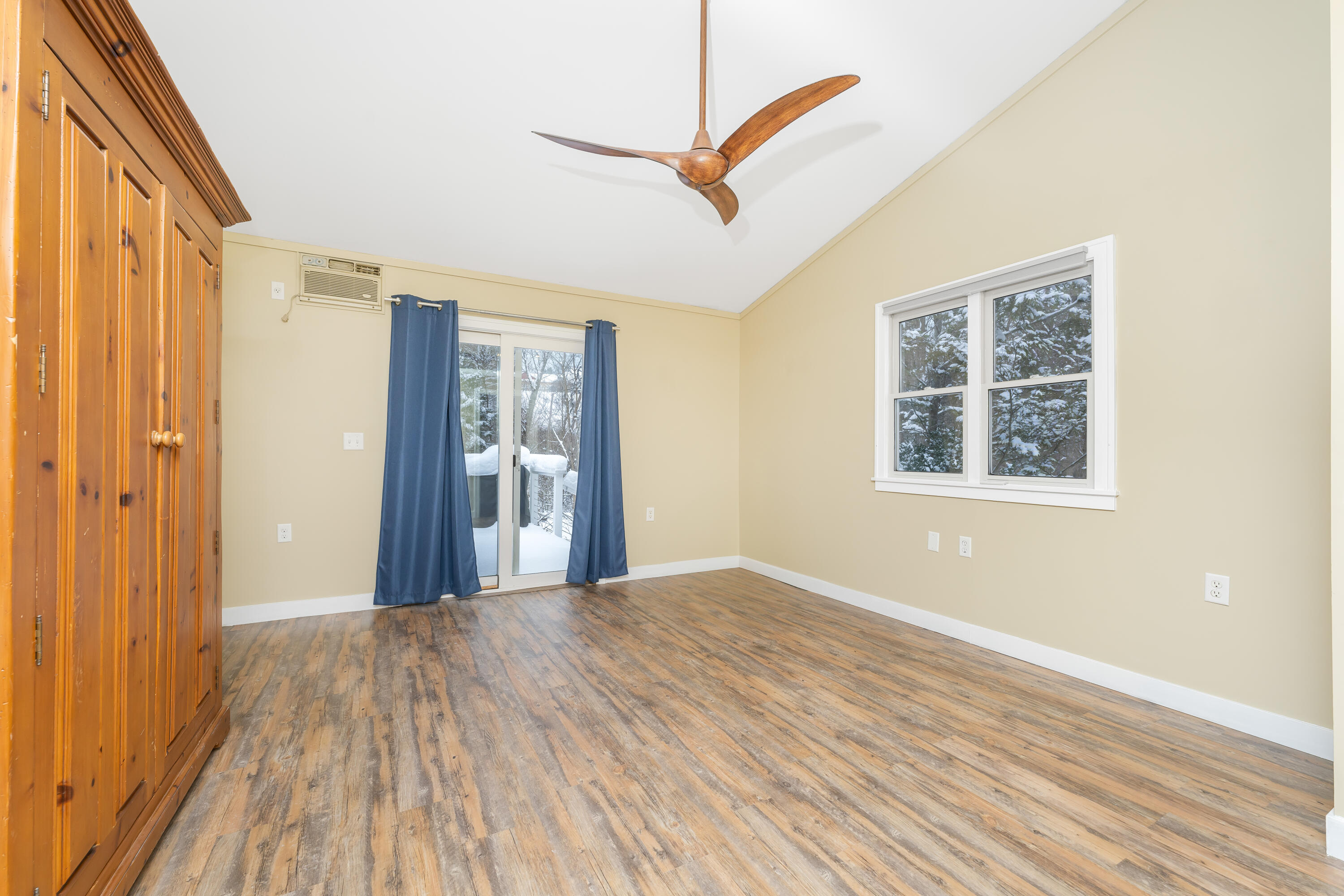 16 Park Street Saugatuck MI 49453