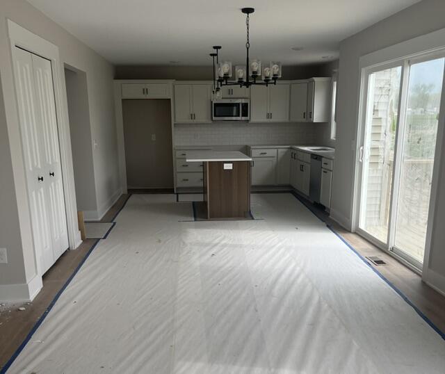 670 Lincoln Lawns Drive NW Grand Rapids MI 49534