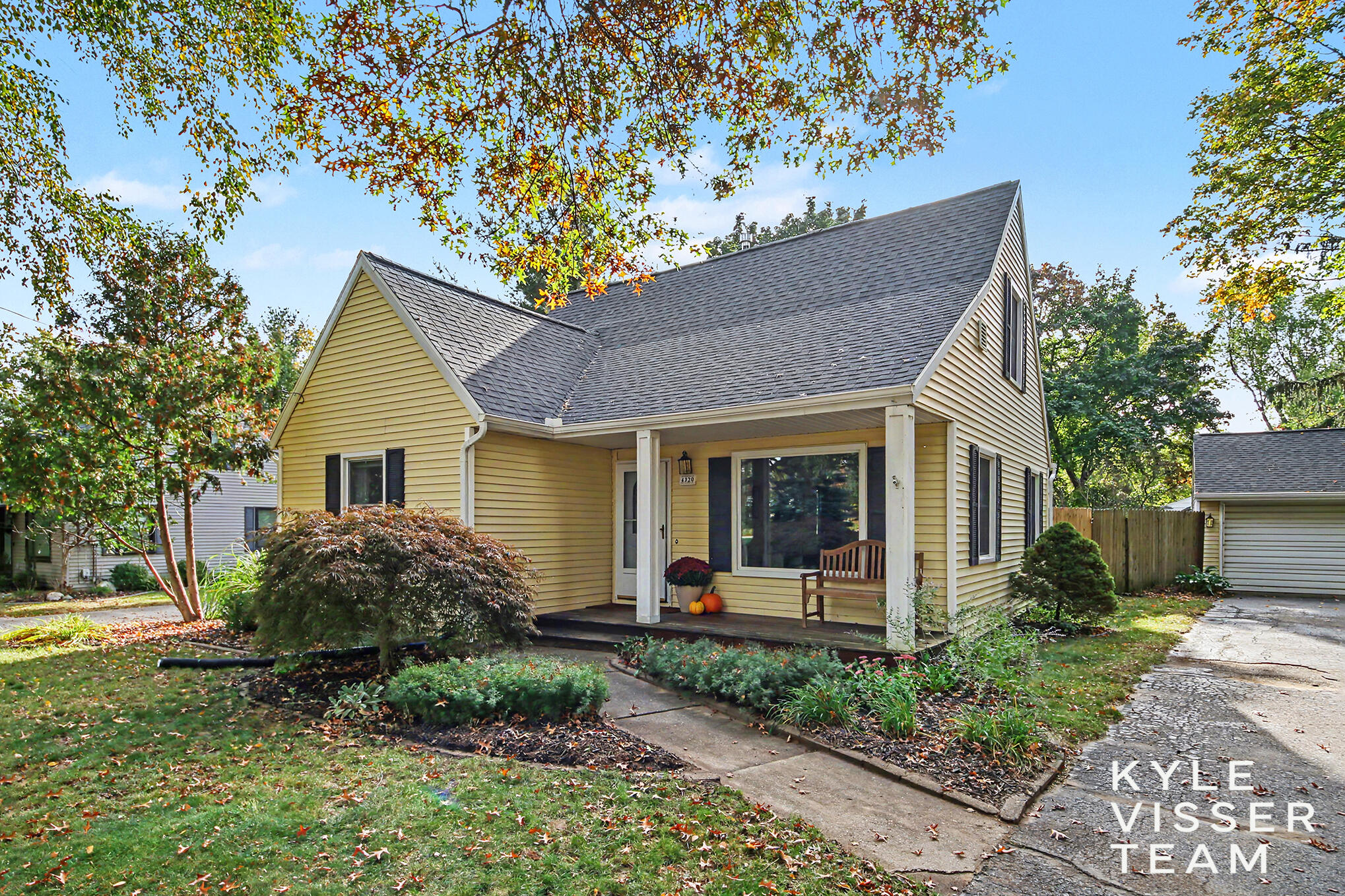 4320 Ludlow Drive SE Grand Rapids MI 49546