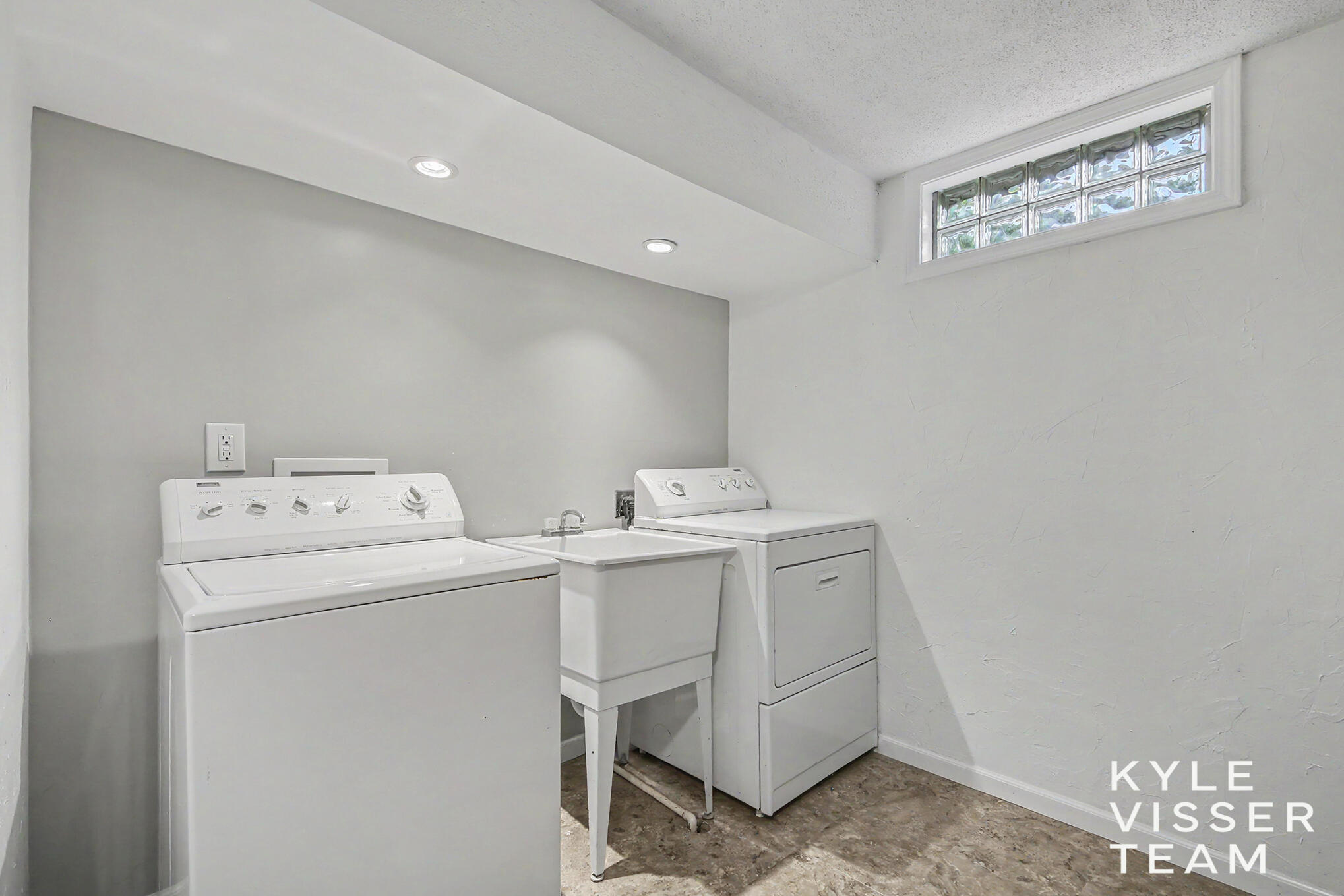4320 Ludlow Drive SE Grand Rapids MI 49546