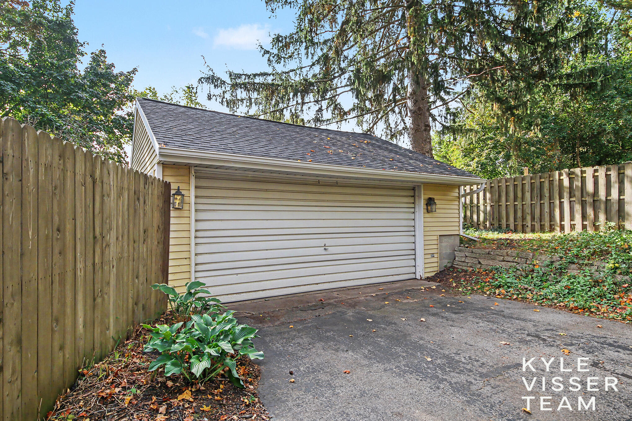 4320 Ludlow Drive SE Grand Rapids MI 49546