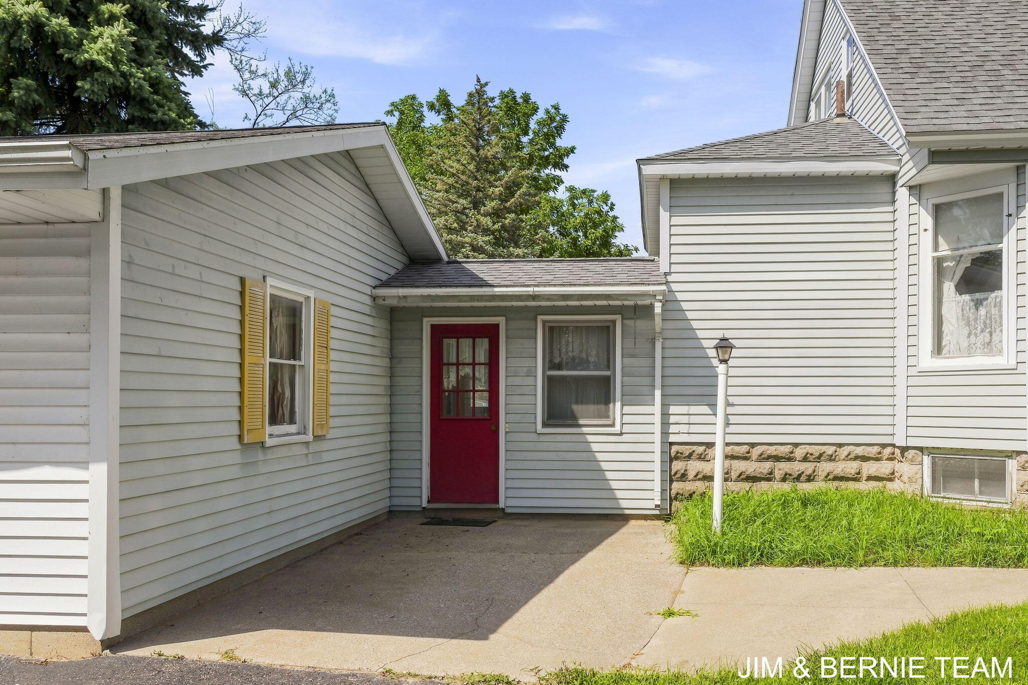 3185 104th Avenue Zeeland MI 49464