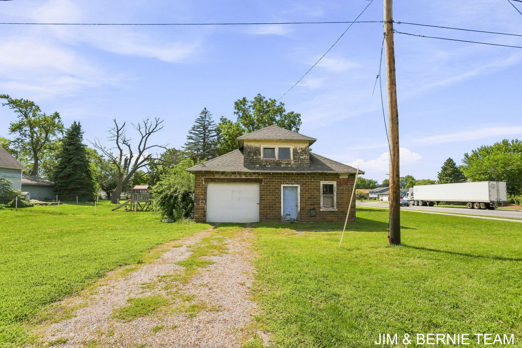 3185 104th Avenue Zeeland MI 49464