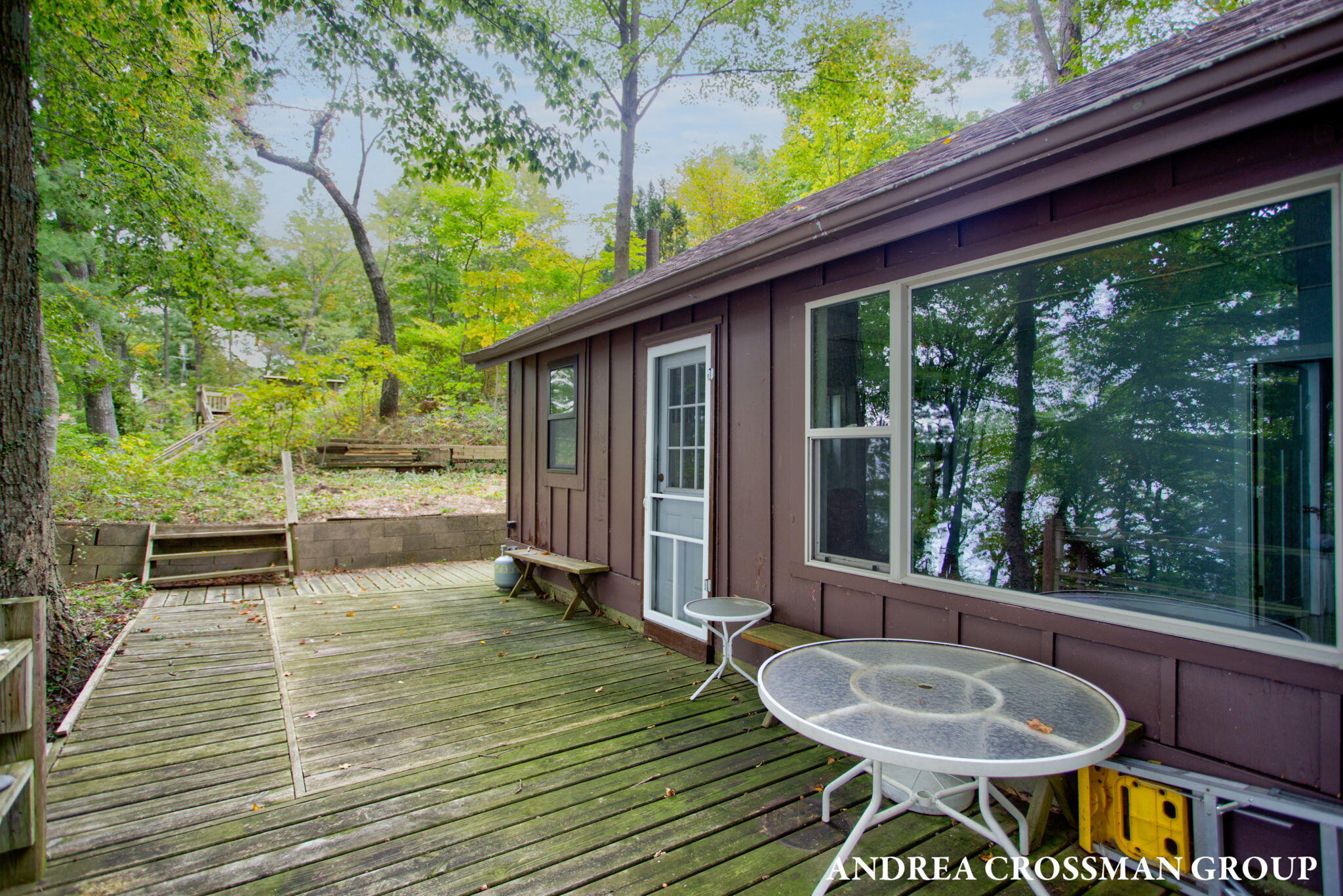 45556 Blue Star Highway Coloma MI 49038