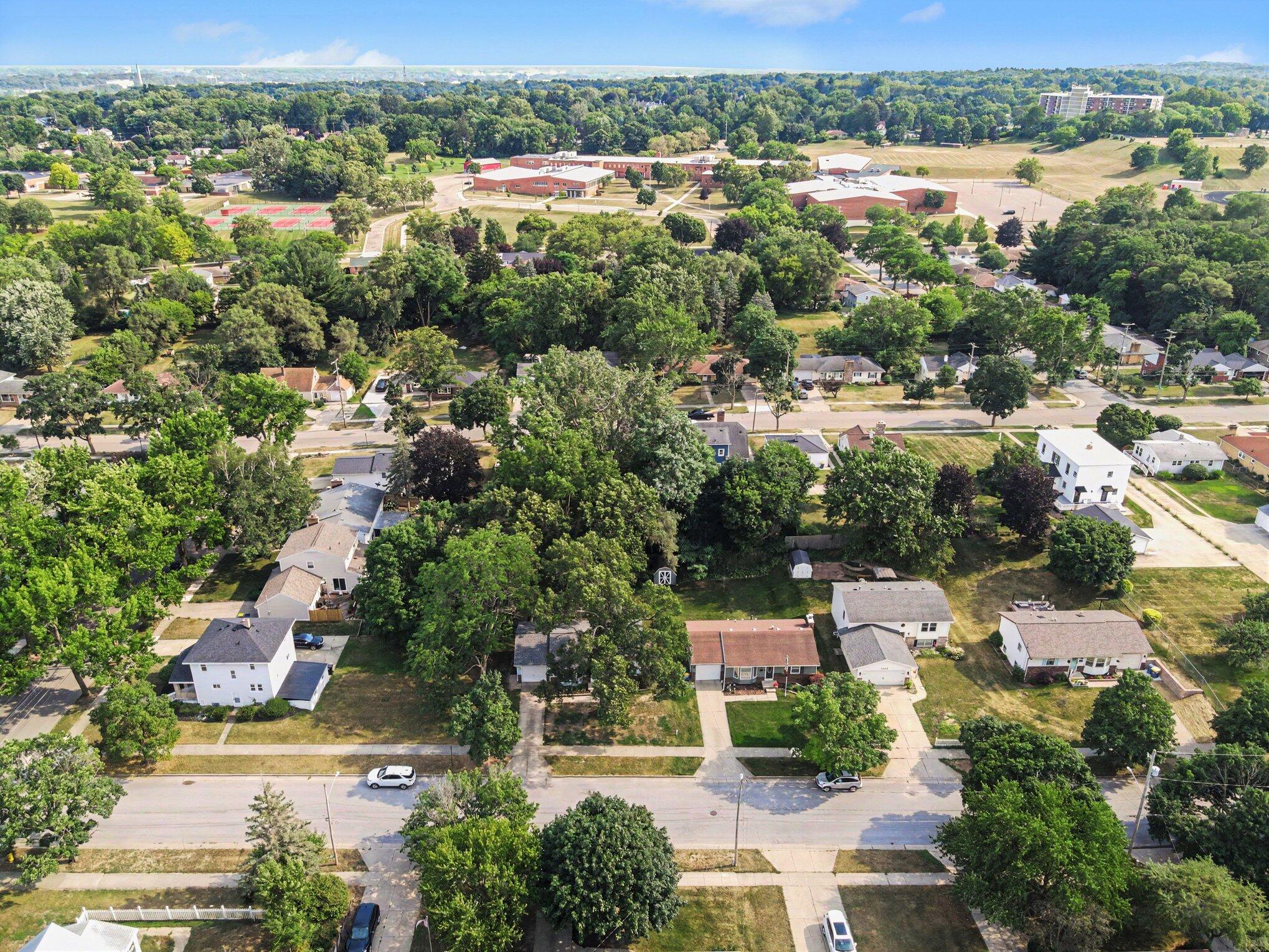 1726 6th Street NW Grand Rapids MI 49504