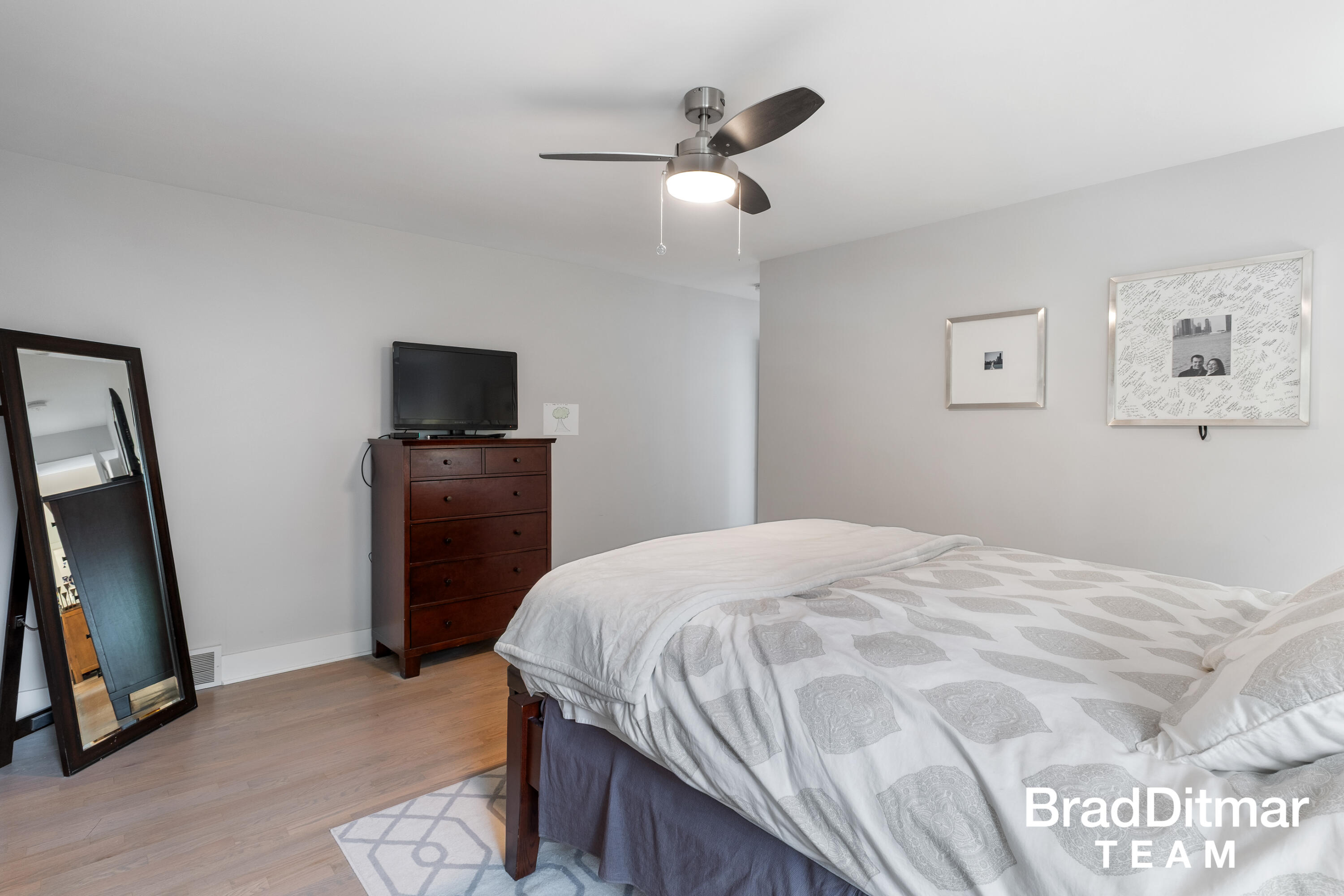 1350 Lake Grove Avenue SE East Grand Rapids MI 49506