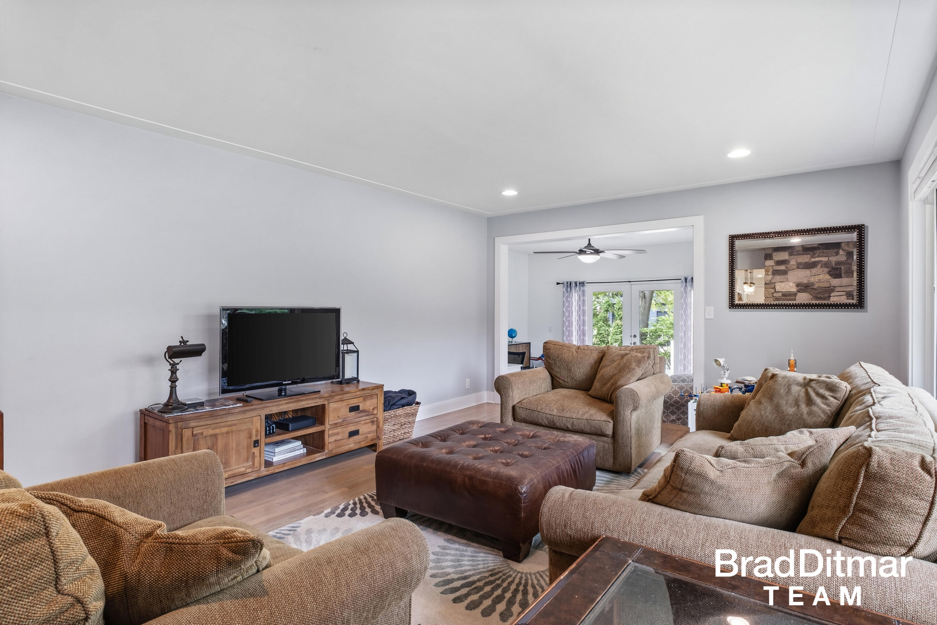 1350 Lake Grove Avenue SE East Grand Rapids MI 49506