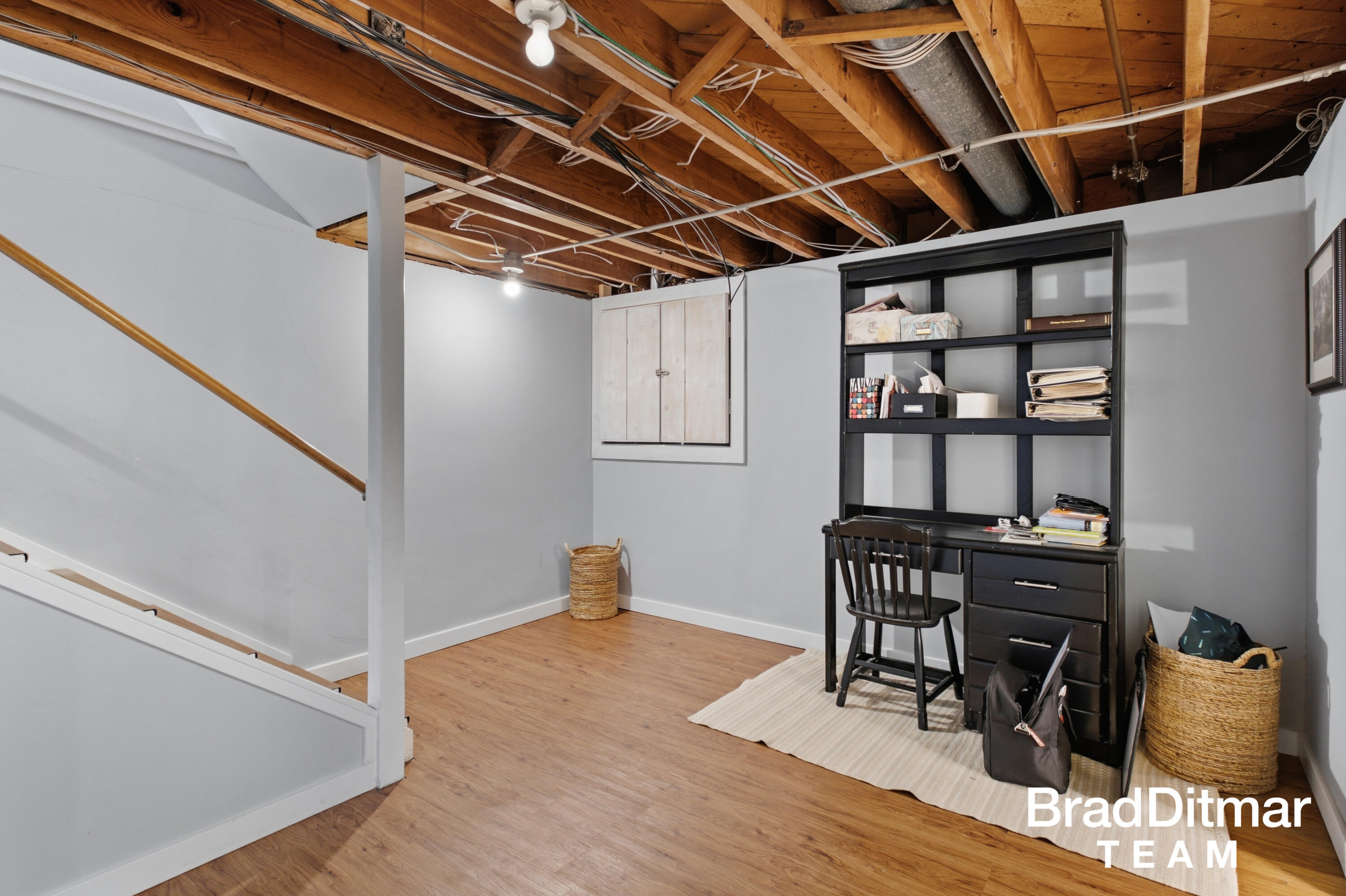 1350 Lake Grove Avenue SE East Grand Rapids MI 49506