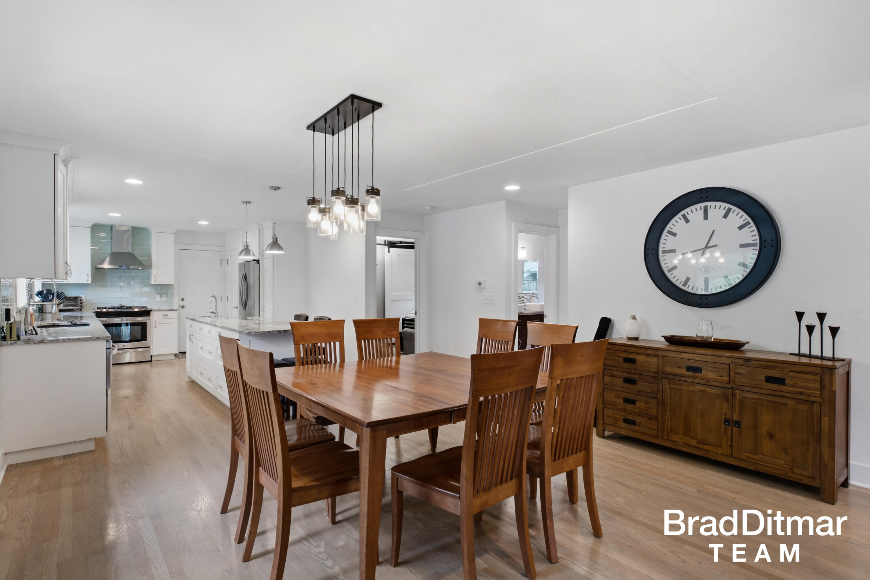 1350 Lake Grove Avenue SE East Grand Rapids MI 49506