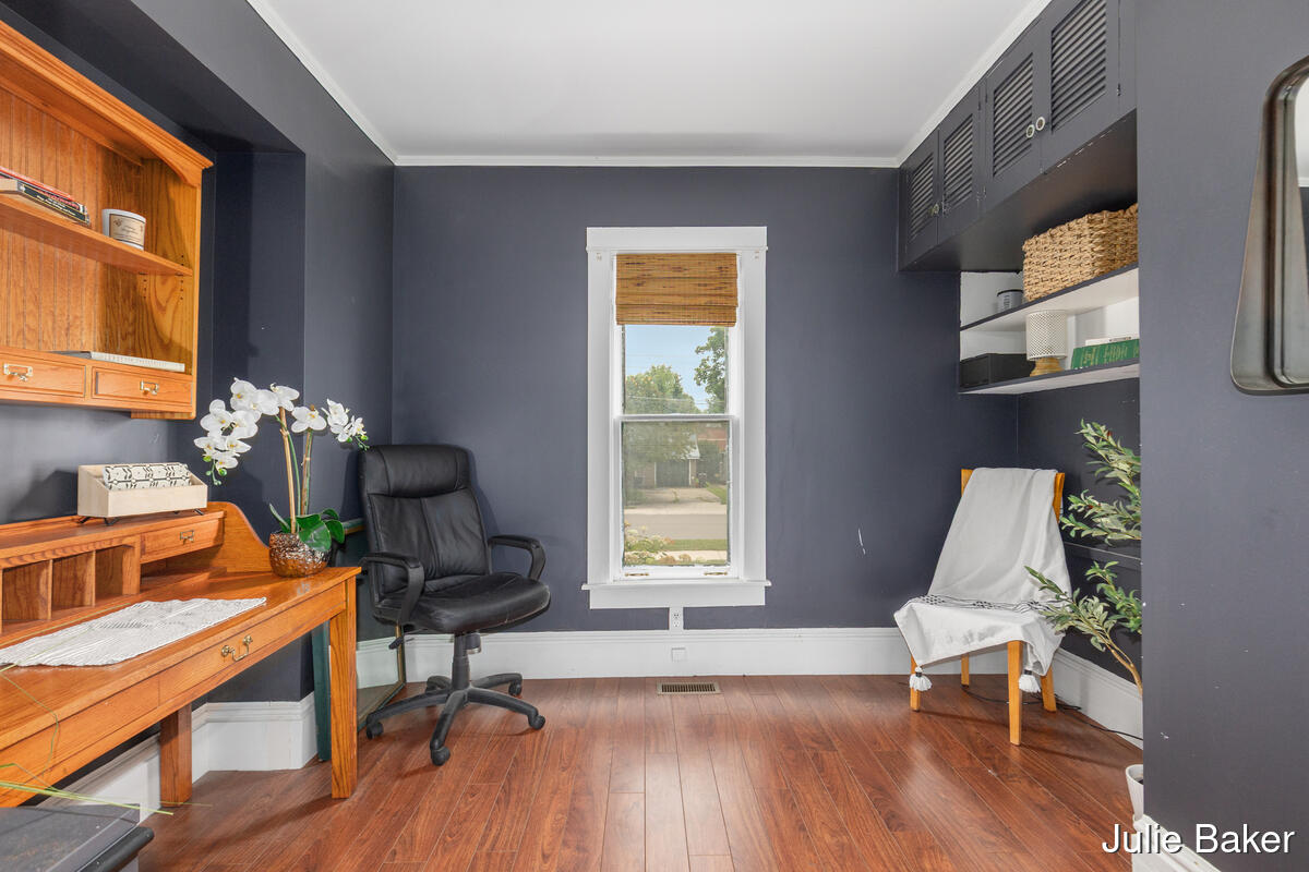 40 S Monroe Street NE Rockford MI 49341