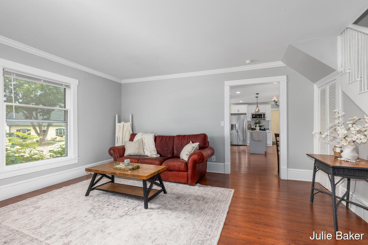 40 S Monroe Street NE Rockford MI 49341