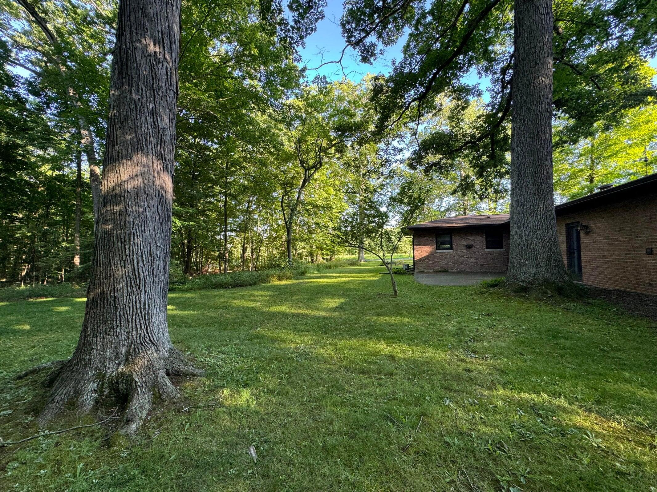 6629 W East Road Three Oaks MI 49128