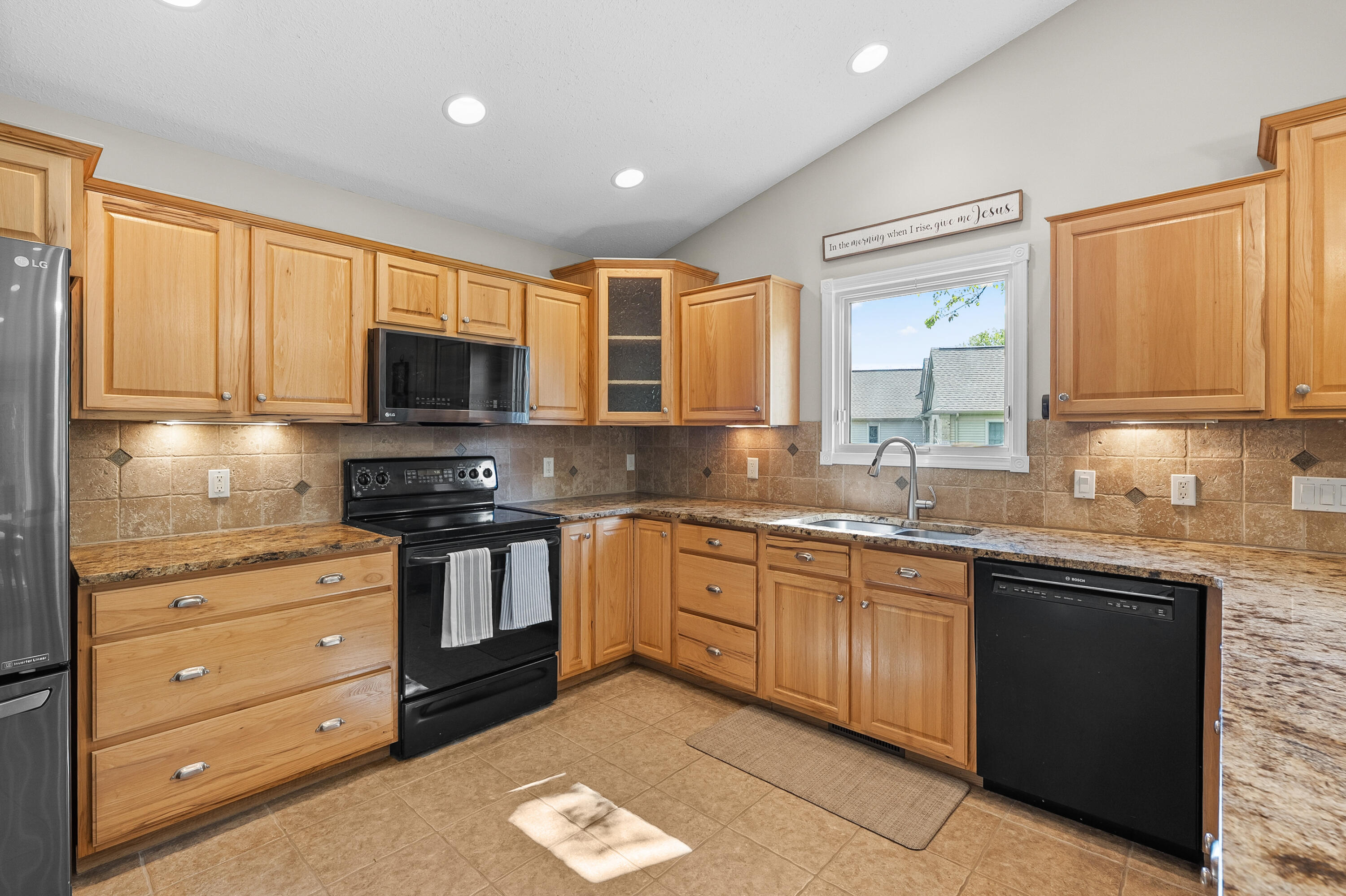 9468 Orangeview Drive Portage MI 49024