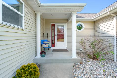 9468 Orangeview Drive Portage MI 49024