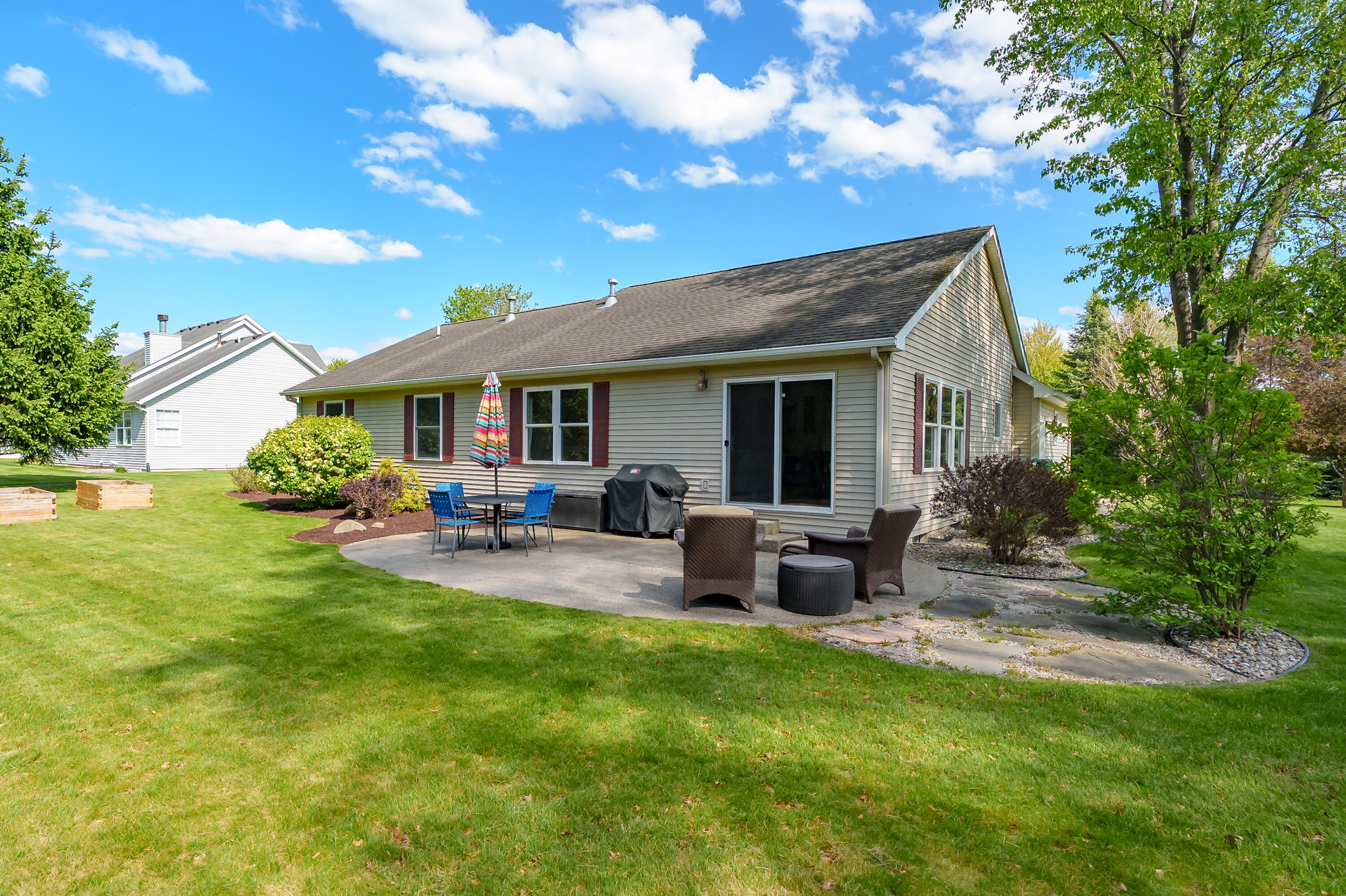 9468 Orangeview Drive Portage MI 49024