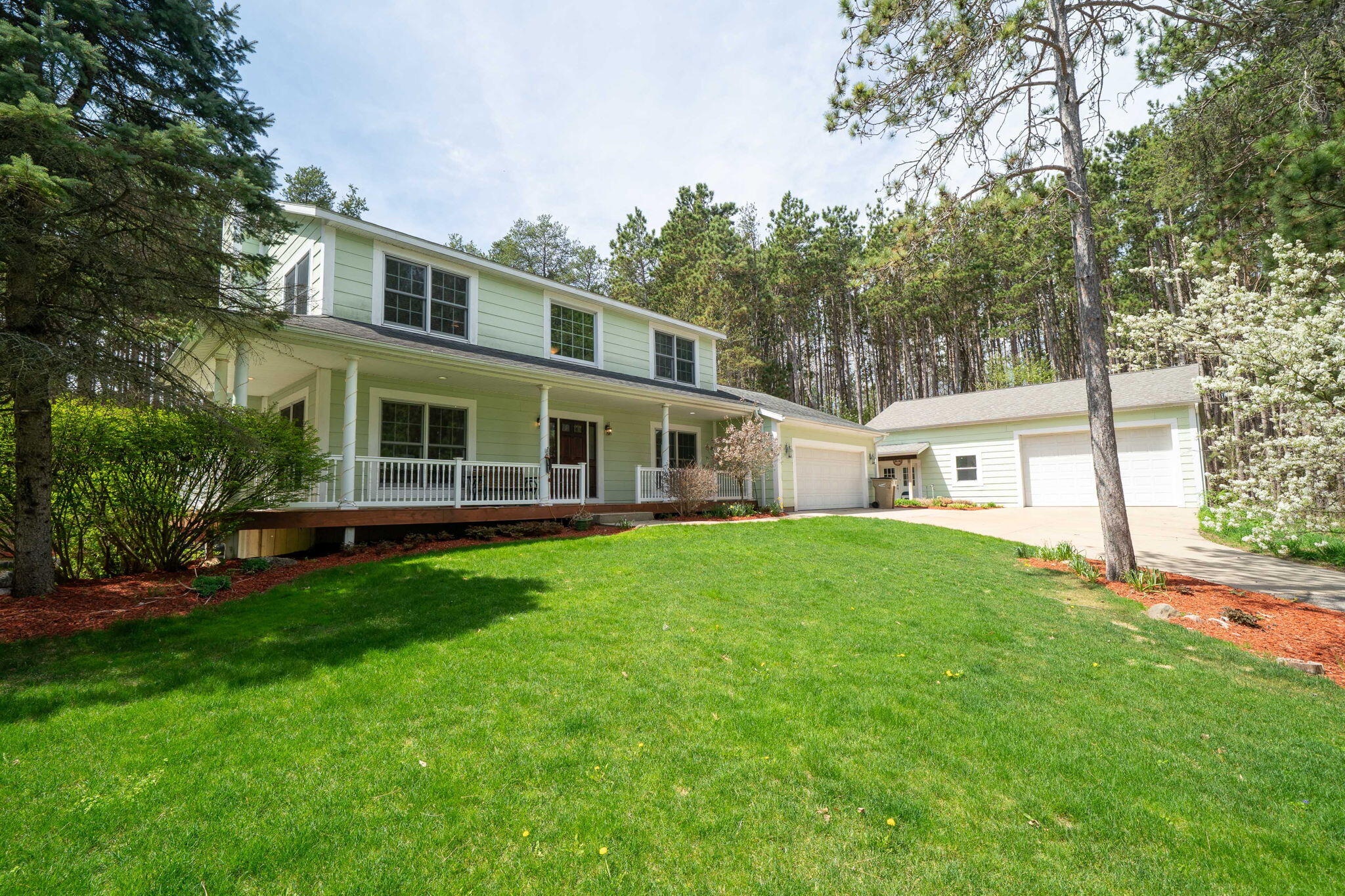 4530 Summit Forest Drive NE Rockford MI 49341
