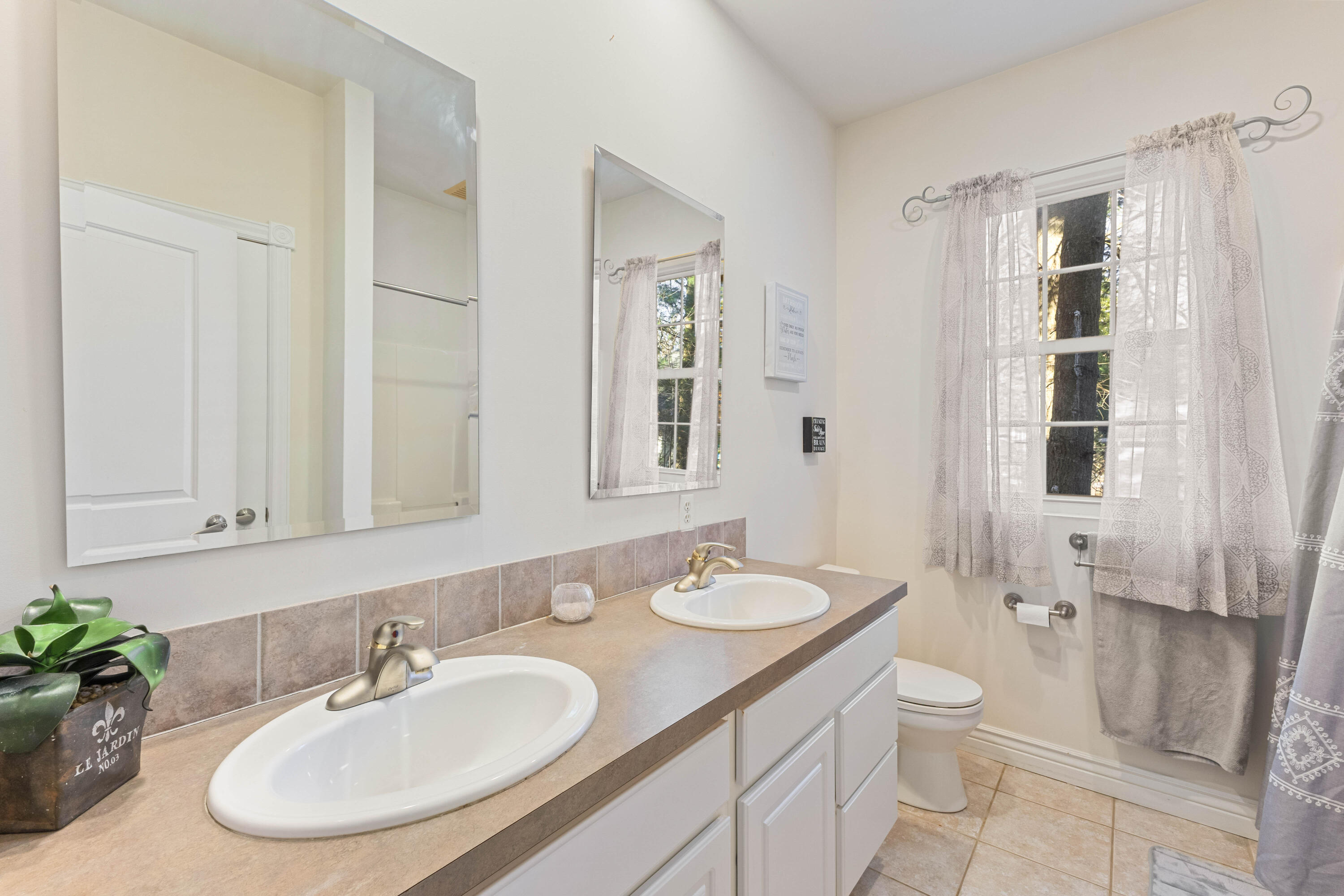 3317 Danglwood Court Muskegon MI 49444